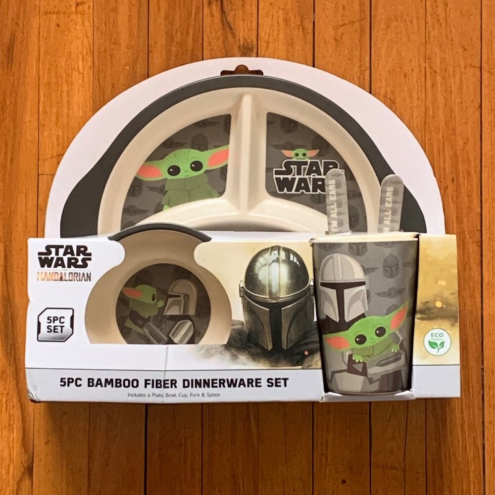 Star Wars Mandalorian 5 pc Dinnerware Set, Plate, Bowl, Cup, Fork and Spoon